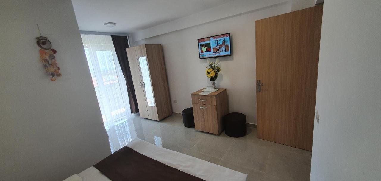 Ema Hotell Vama Veche Exteriör bild