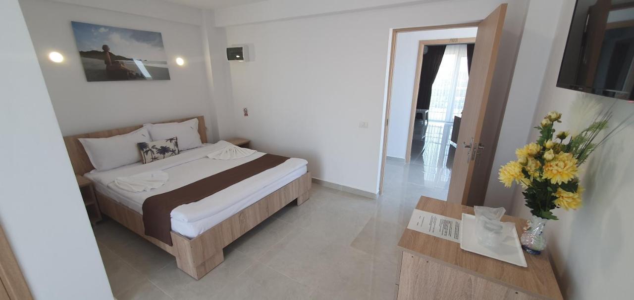 Ema Hotell Vama Veche Exteriör bild